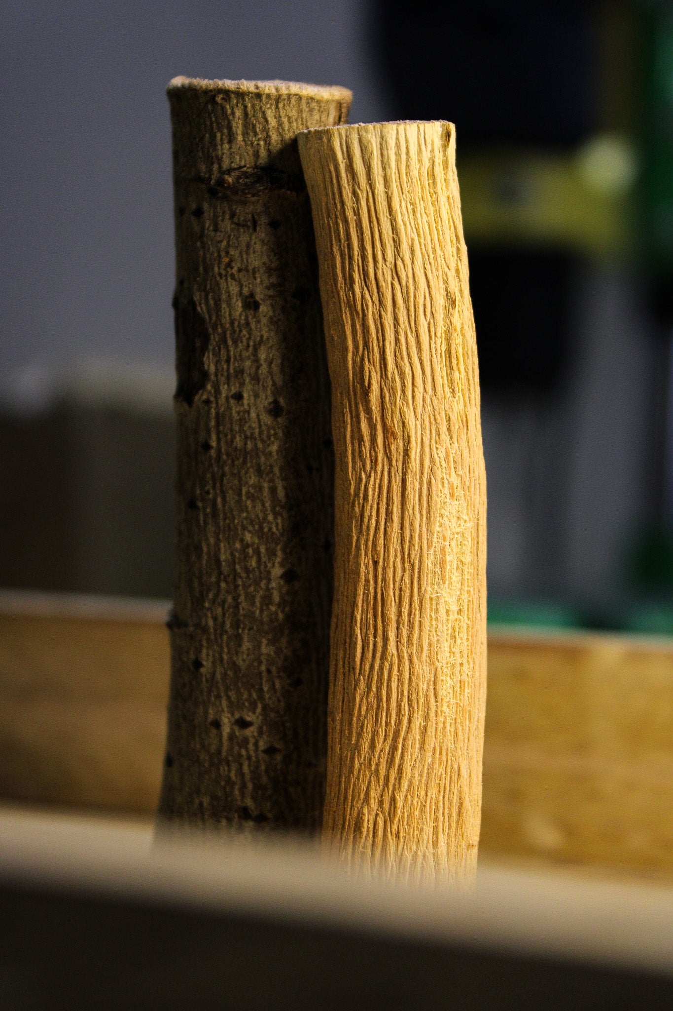Natural Apple Wood Chew Sticks for Rabbits & Chinchillas | Safe & Eco-Friendly Pet Chews